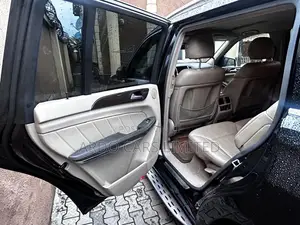 Mercedes-Benz GL-Class GL450 4MATIC 4dr SUV AWD (4.7L 8cyl Turbo 7A)