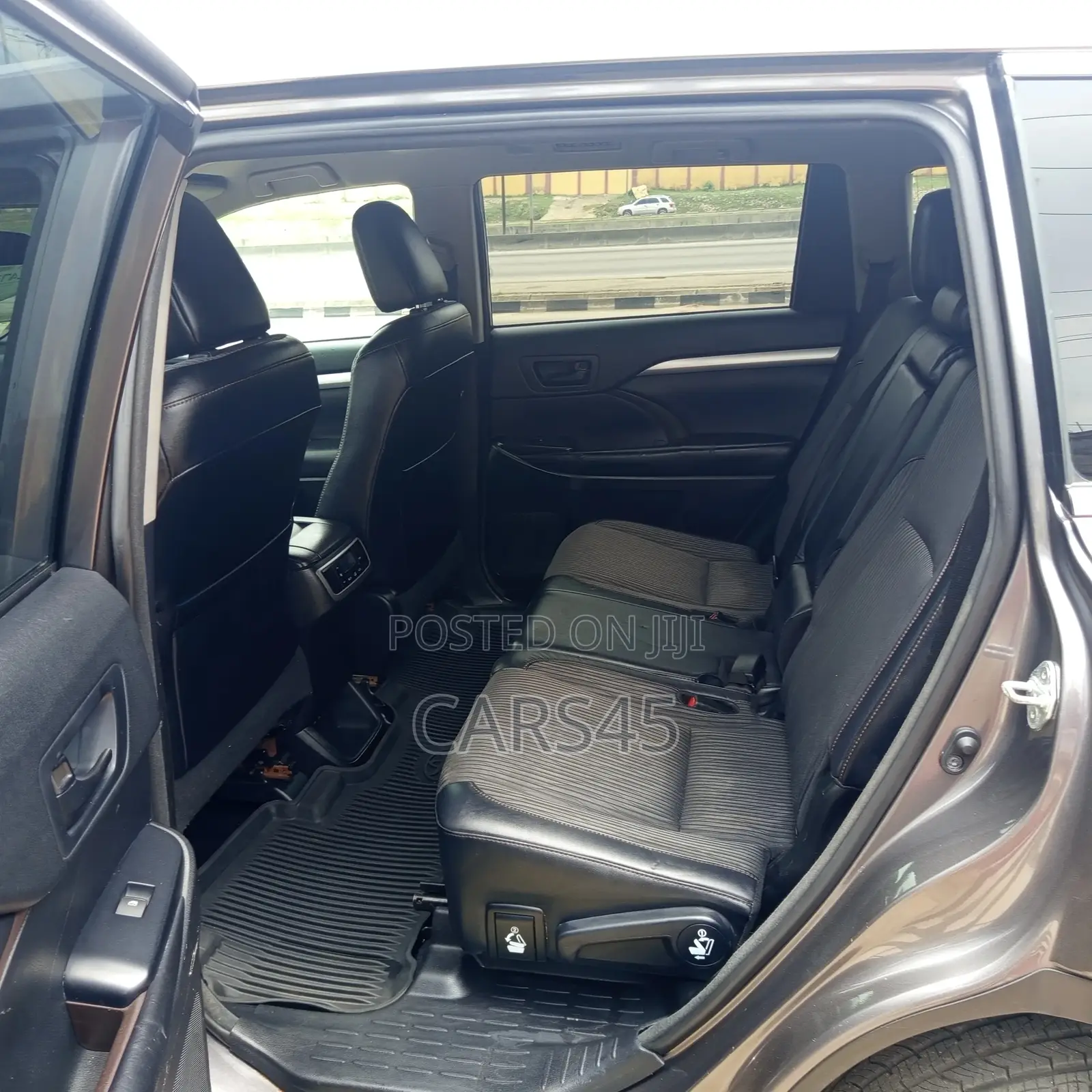 Toyota Highlander 2018 Gray