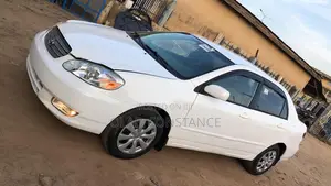 Toyota Corolla 2004 White