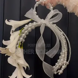 Luxury Pearl Hoop Bouquet