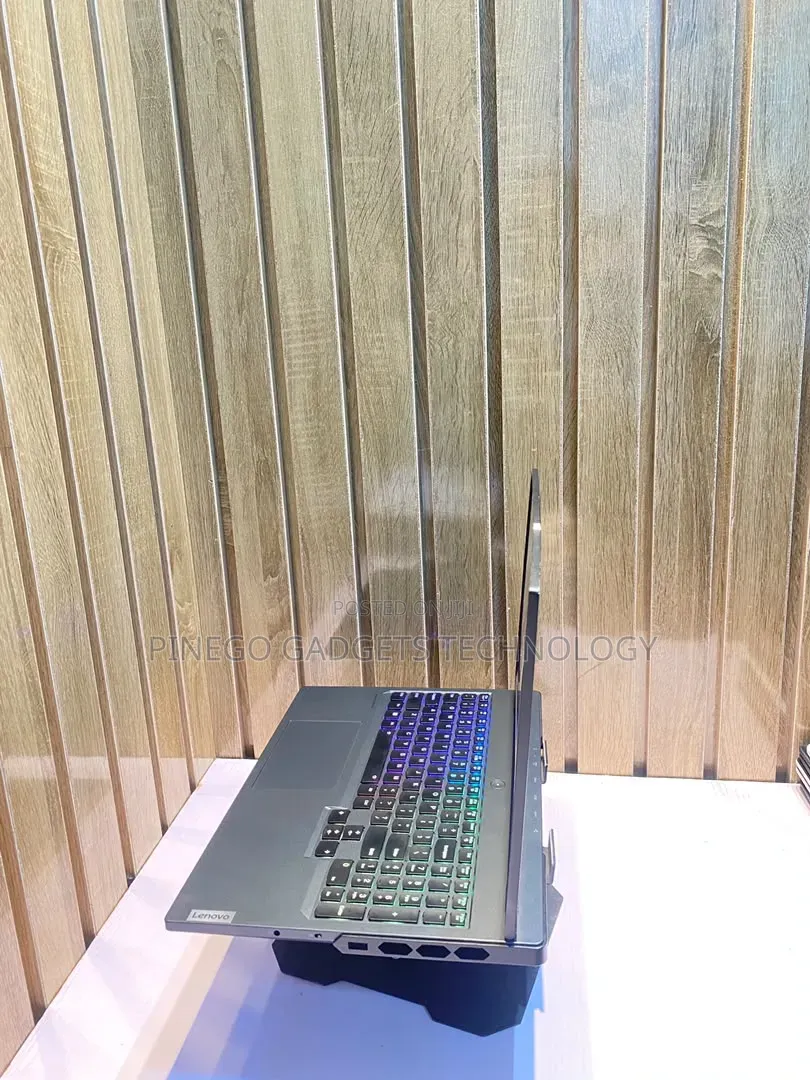 Laptop Lenovo Legion Pro 7 32GB Intel Core i9 SSD 1T
