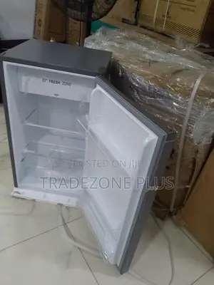 Hisense 90L Fridge – Ideal Bedroom Refrigerator