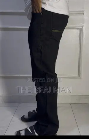 Men's Plain Washed Black Straight Cut Baggy Denim Jeans