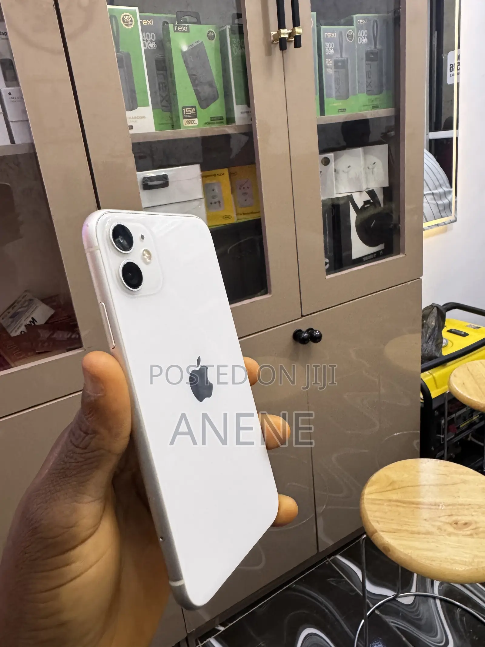 Apple iPhone 11 64 GB White