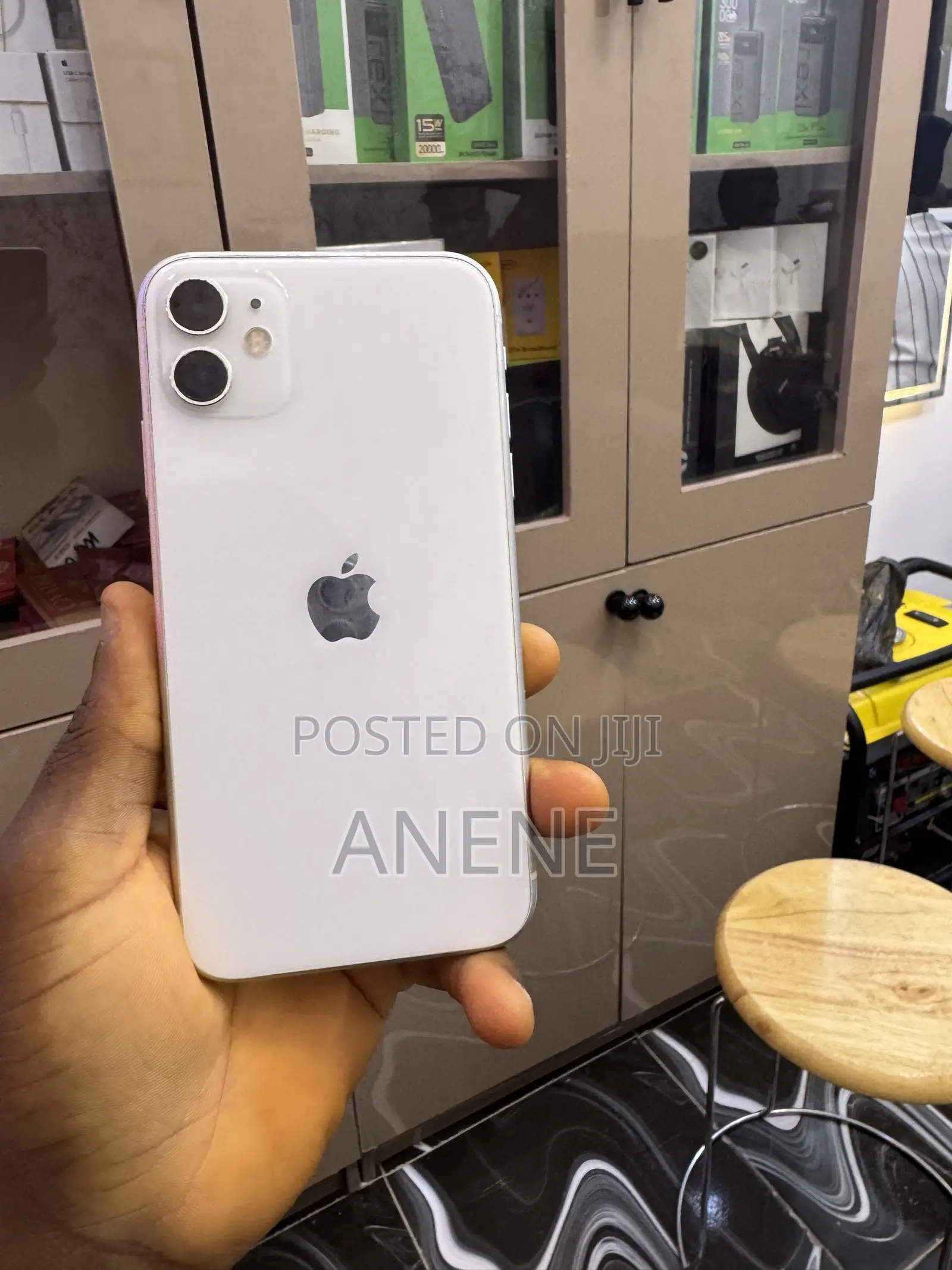 Apple iPhone 11 64 GB White