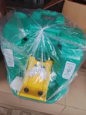 60 Liters Portable Emergency Eyewash Station,