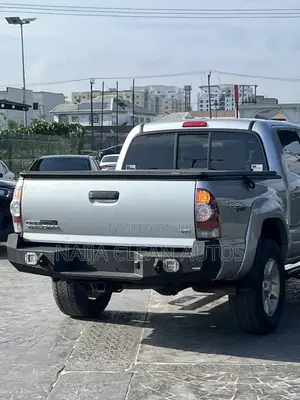 Toyota Tacoma Double Cab 4x4 4.0L V6 5-Speed Automatic 2013 Silver