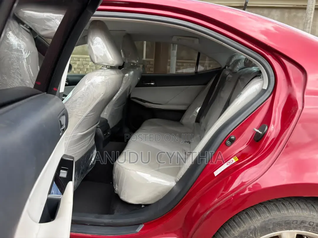 Lexus IS 2015 Red
