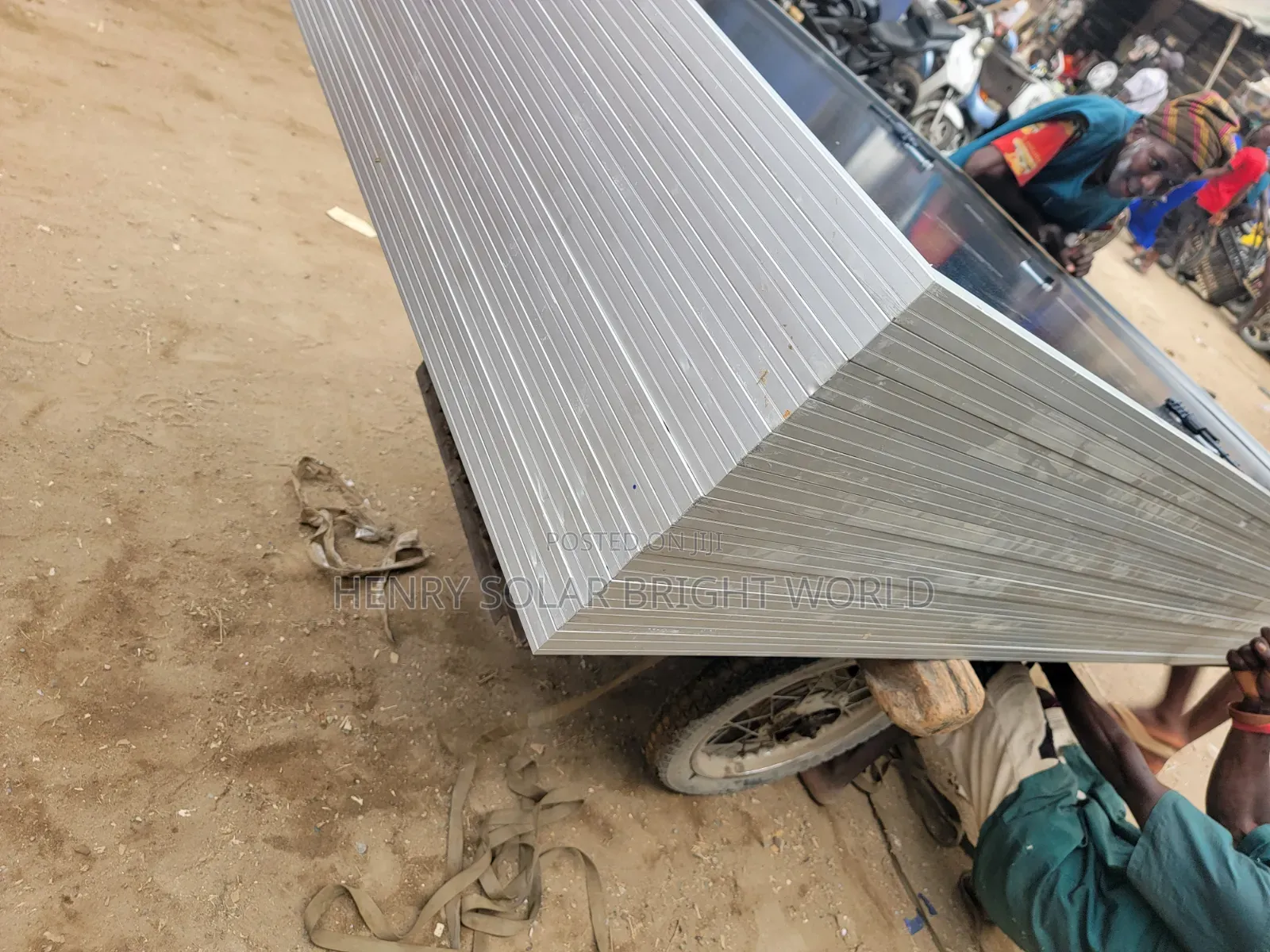 Jinko 590w Bifacial