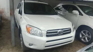 Toyota RAV4 2008 White