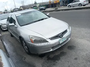 Honda Accord 2004 Silver