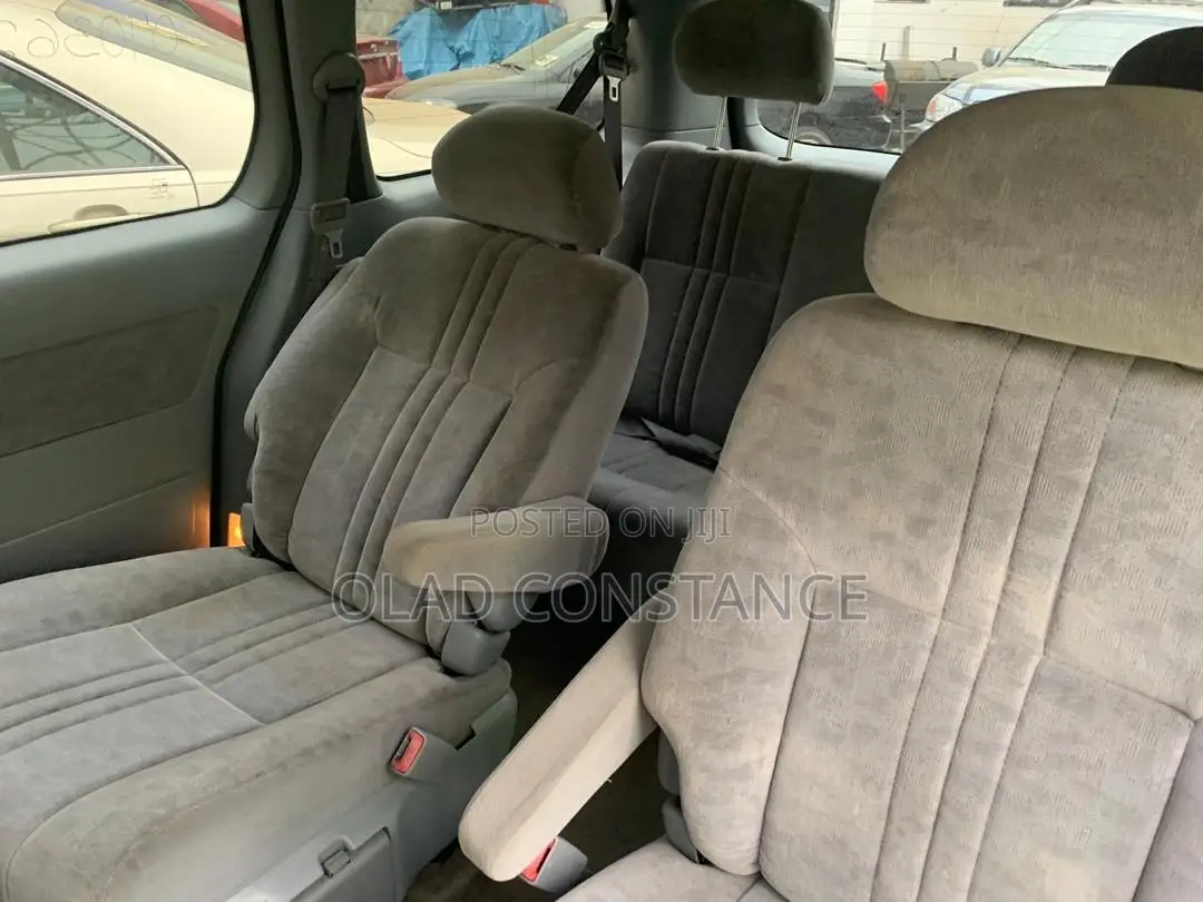 Toyota Sienna 2001 Blue