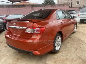 Toyota Corolla 2013 Red