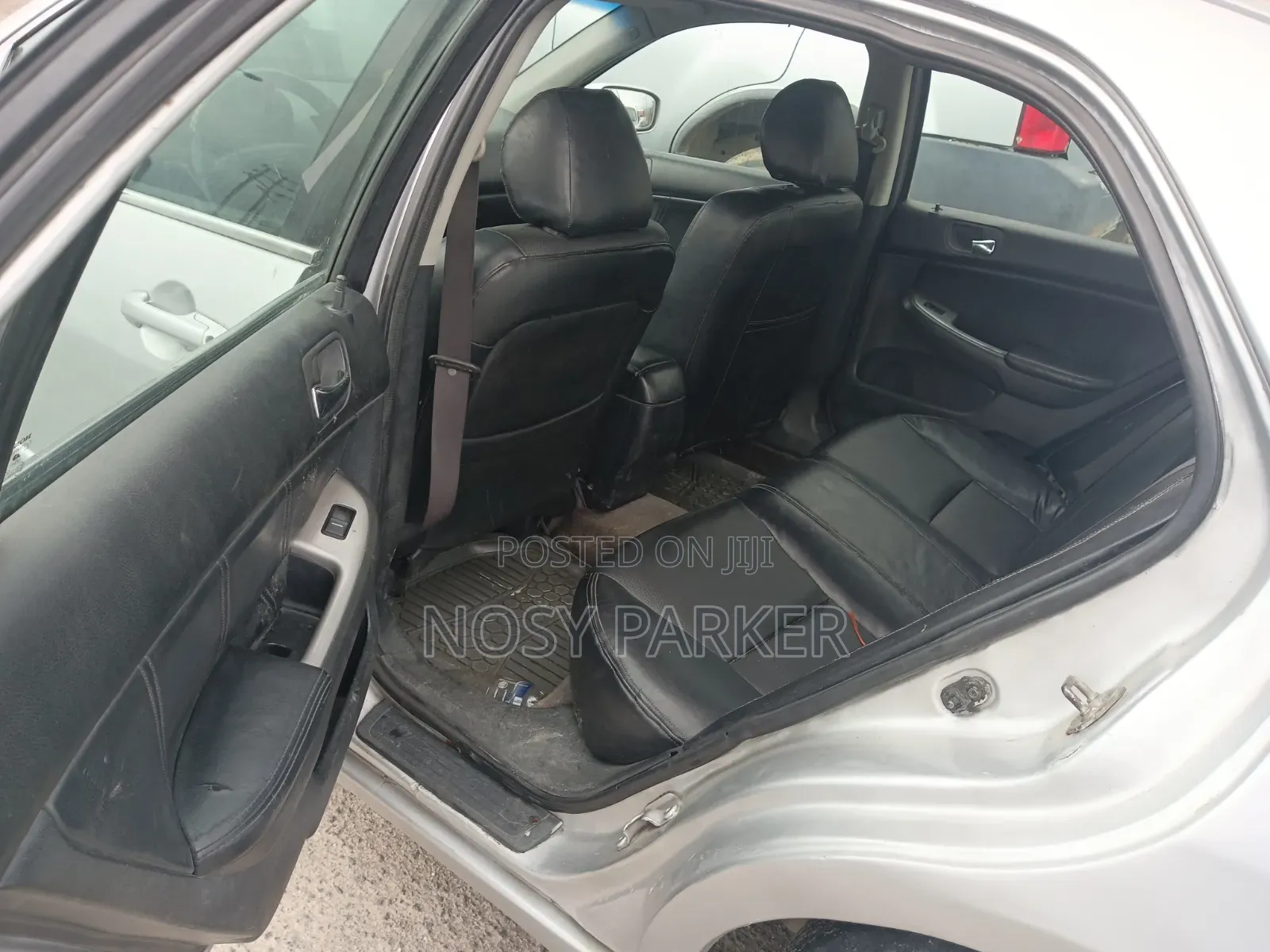 Honda Accord 2004 Silver