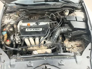 Honda Accord 2004 Silver