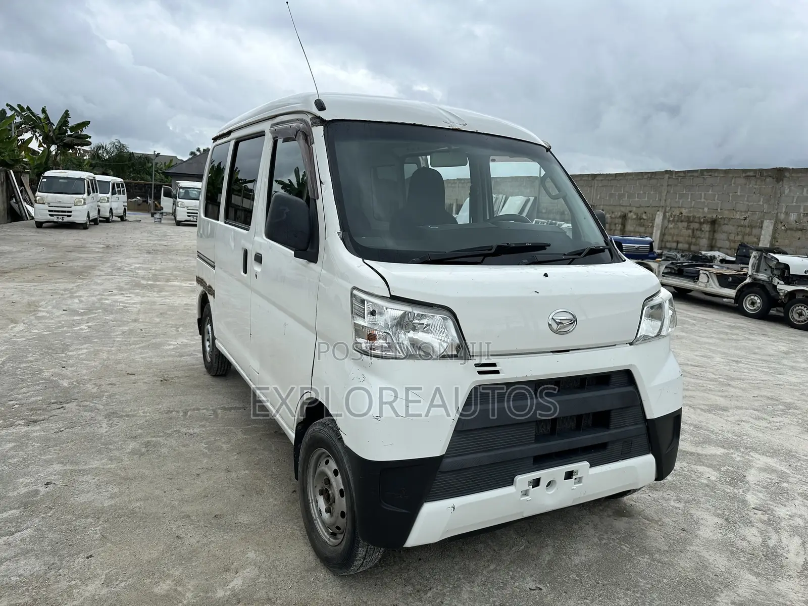 Daihatsu Hijet 2018 White