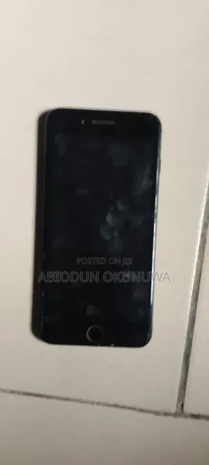 Apple iPhone 7 Plus 32 GB Black