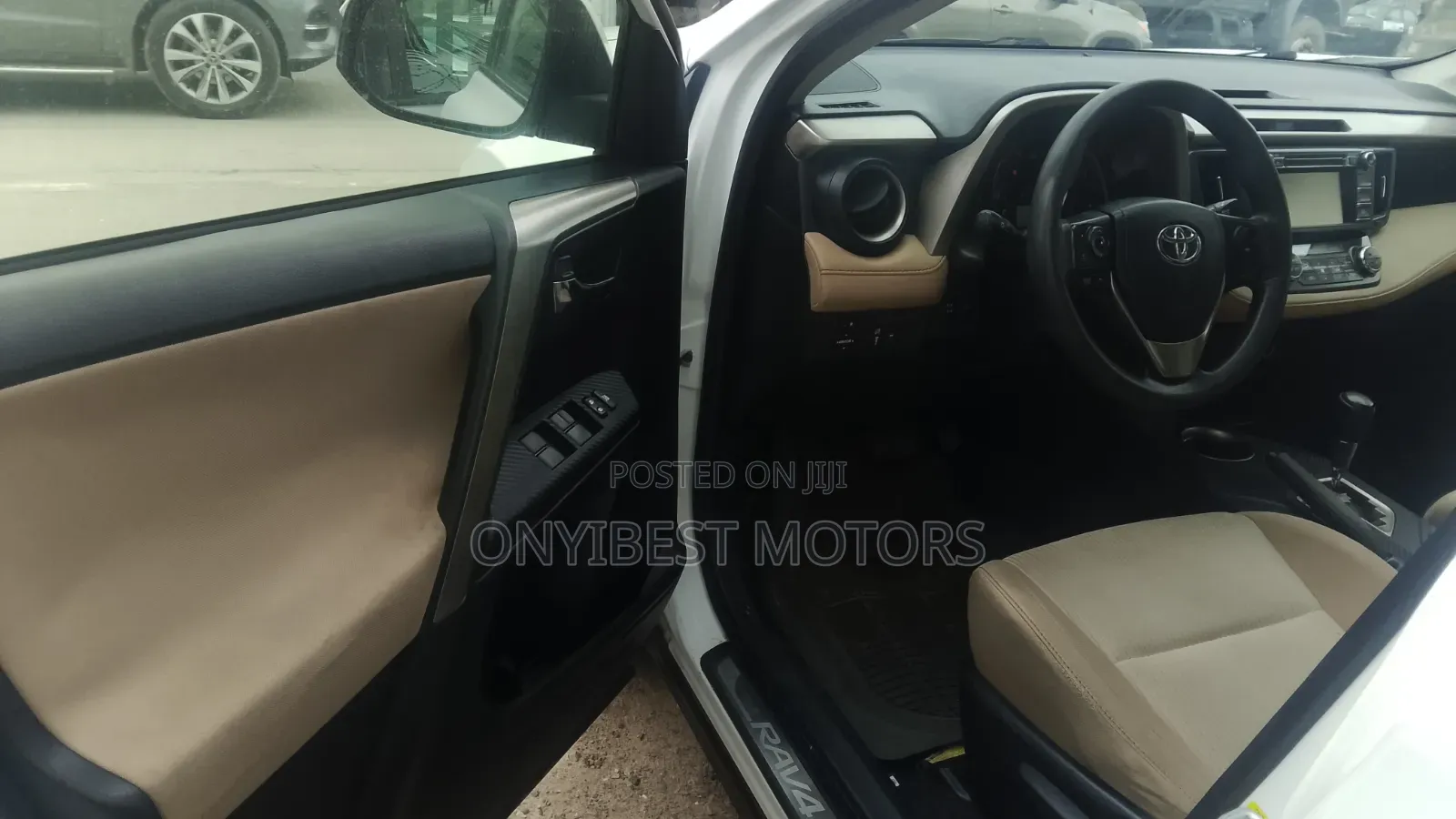 Toyota RAV4 2016 White