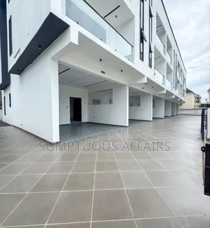 4bdrm Townhouse/Terrace in Chevron, Idado for sale