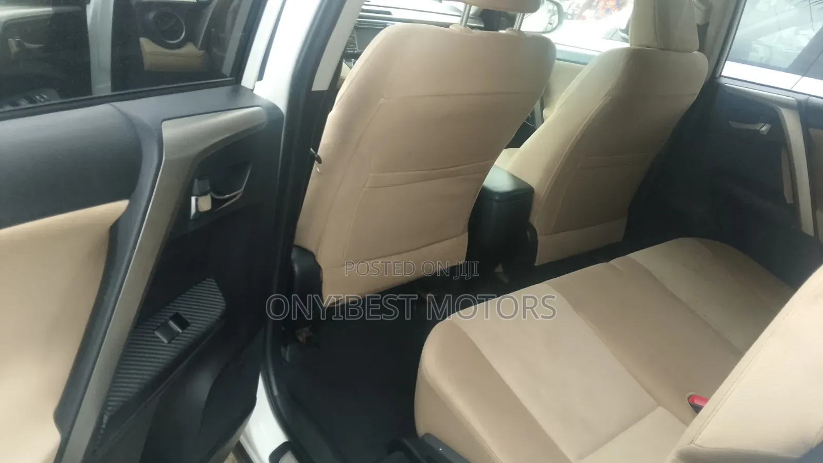 Toyota RAV4 2016 White