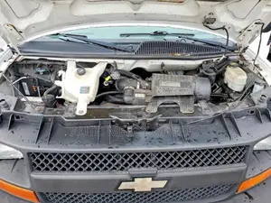 Chevrolet 3500 2014 White