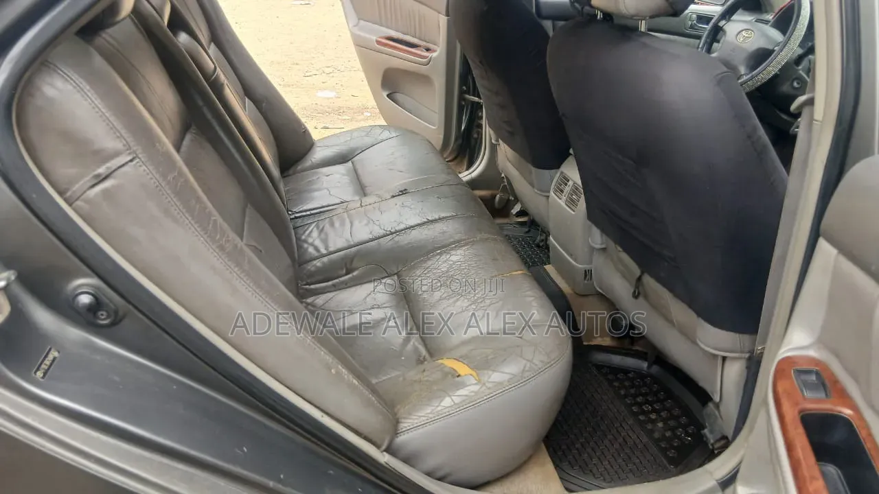 Toyota Camry 2004 Gray