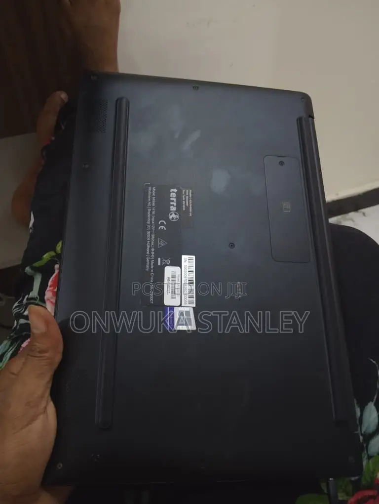 Laptop 4GB Intel Celeron SSD 60GB