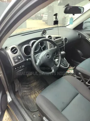 Toyota Matrix XR Hatchback AWD (1.8L 4cyl 4A) 2005 Gray