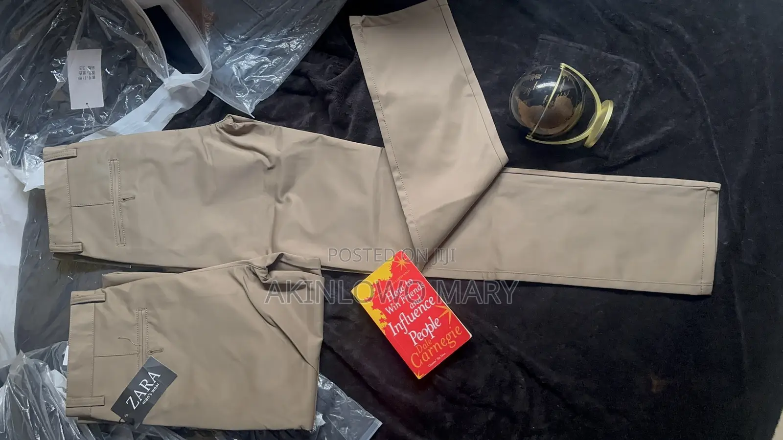 Zara Chinos