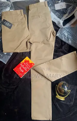 Zara Chinos