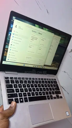Laptop Dell Inspiron 13 7380 8GB Intel Core i7 SSD 256GB