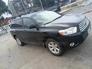Toyota Highlander Base 2010 Black