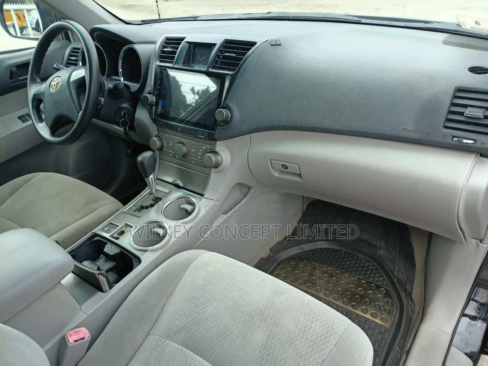 Toyota Highlander Base 2010 Black
