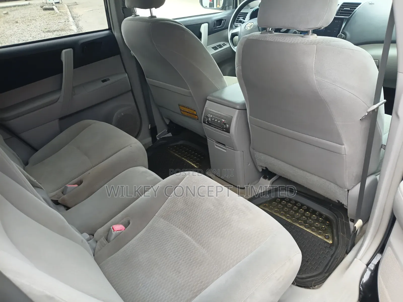 Toyota Highlander Base 2010 Black