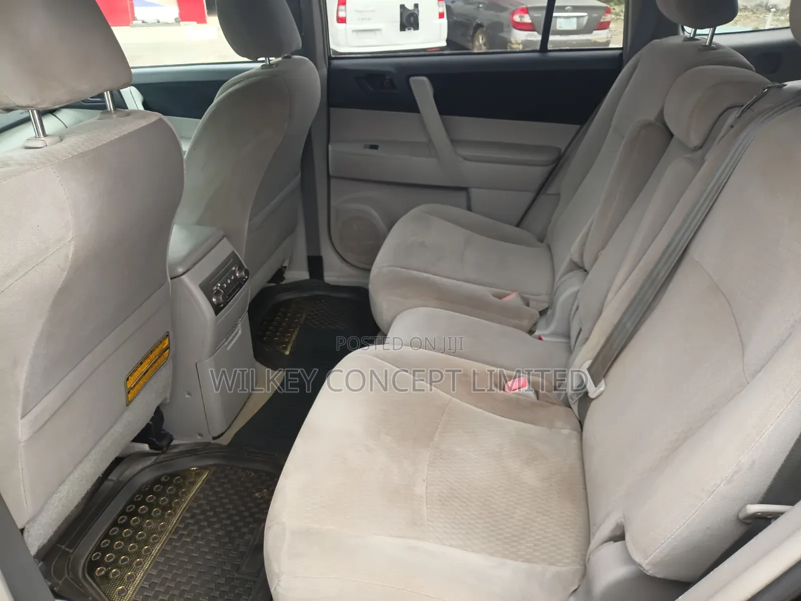 Toyota Highlander Base 2010 Black