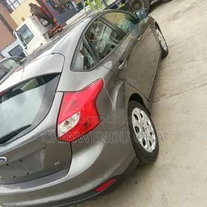 Ford Focus 2011 Gray