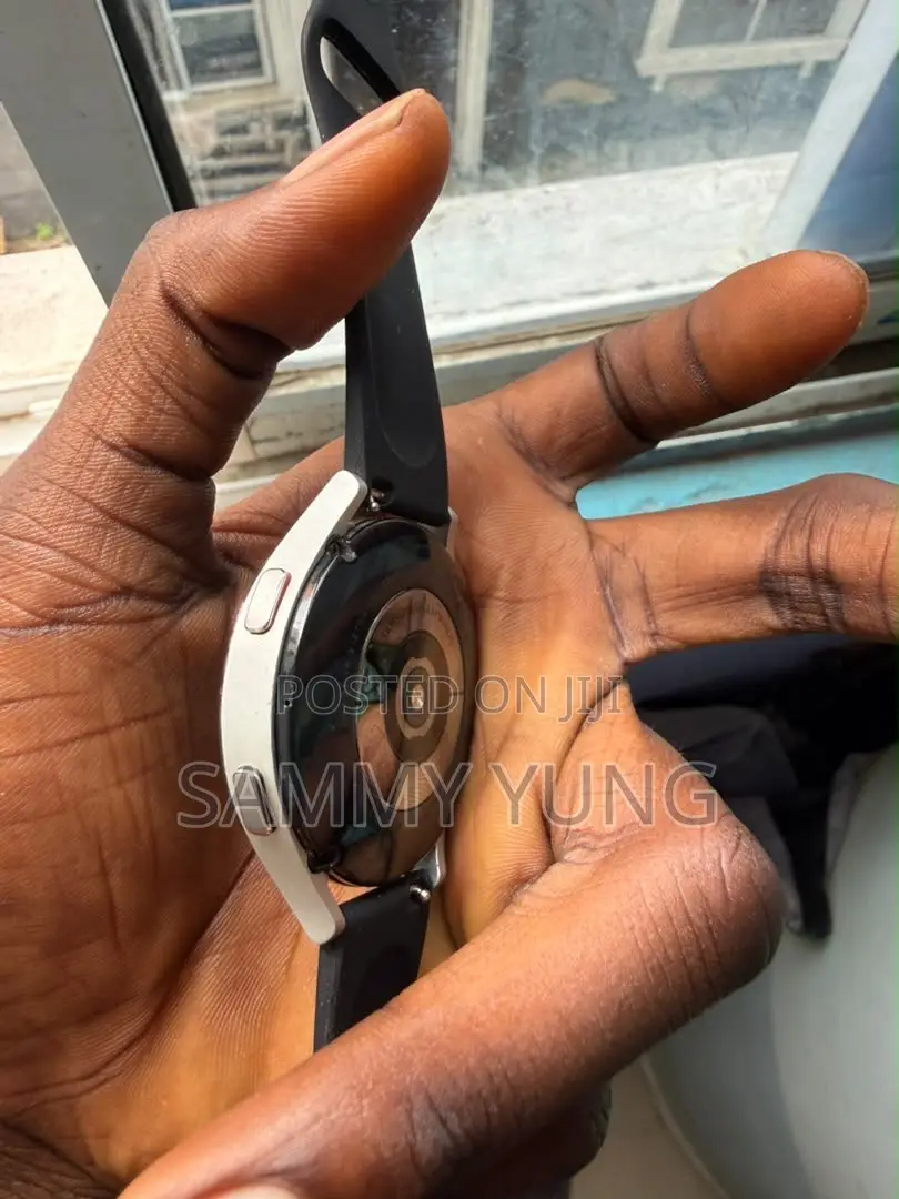 Samsung Galaxy Watch 4