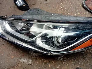 Hyundai Sonata 2018 Headlight Replacement
