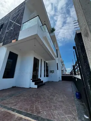 4bdrm Duplex in Off Lekki-Epe Expressway for sale