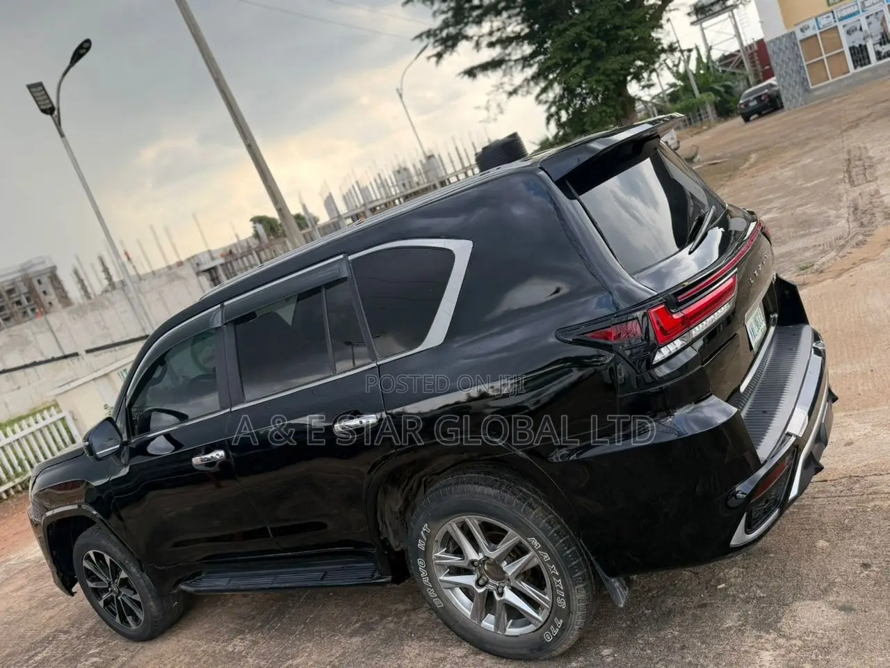 Lexus LX 570 AWD 2013 Black