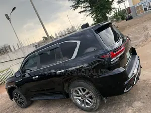 Lexus LX 570 AWD 2013 Black