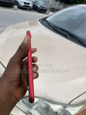 Apple iPhone XR 128 GB Red