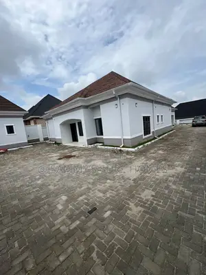 3bdrm Bungalow in Efab Verizon, Gwarinpa for rent