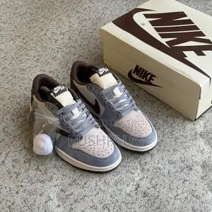 Nike Jordan 1 Low X Travis Scott