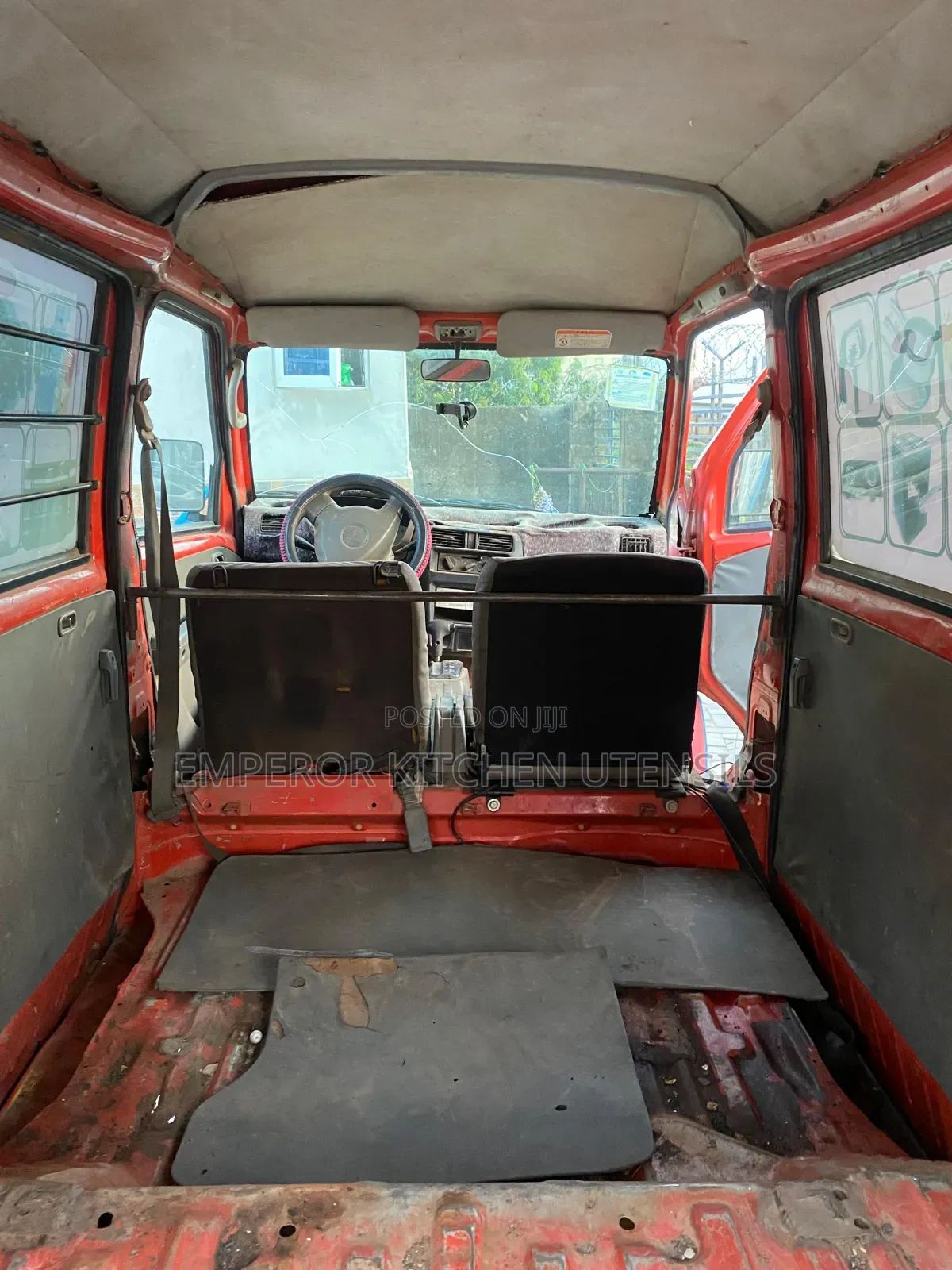 Mitsubishi L300 1998 White