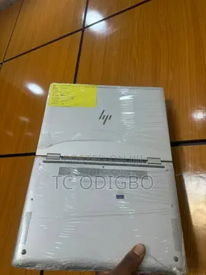 Laptop HP EliteBook 1030 G1 8GB Intel Core i5 SSD 256GB