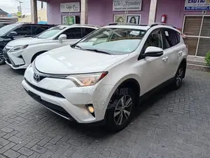 Toyota RAV4 2016 White