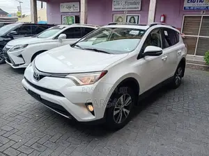 Toyota RAV4 2016 White