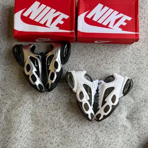 New Nike Airmax Muse Sneakers