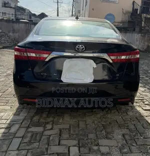 Toyota Avalon Limited Sedan FWD (3.5L 6cyl 6A) 2013 Black